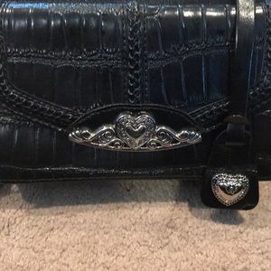 Black heart clutch